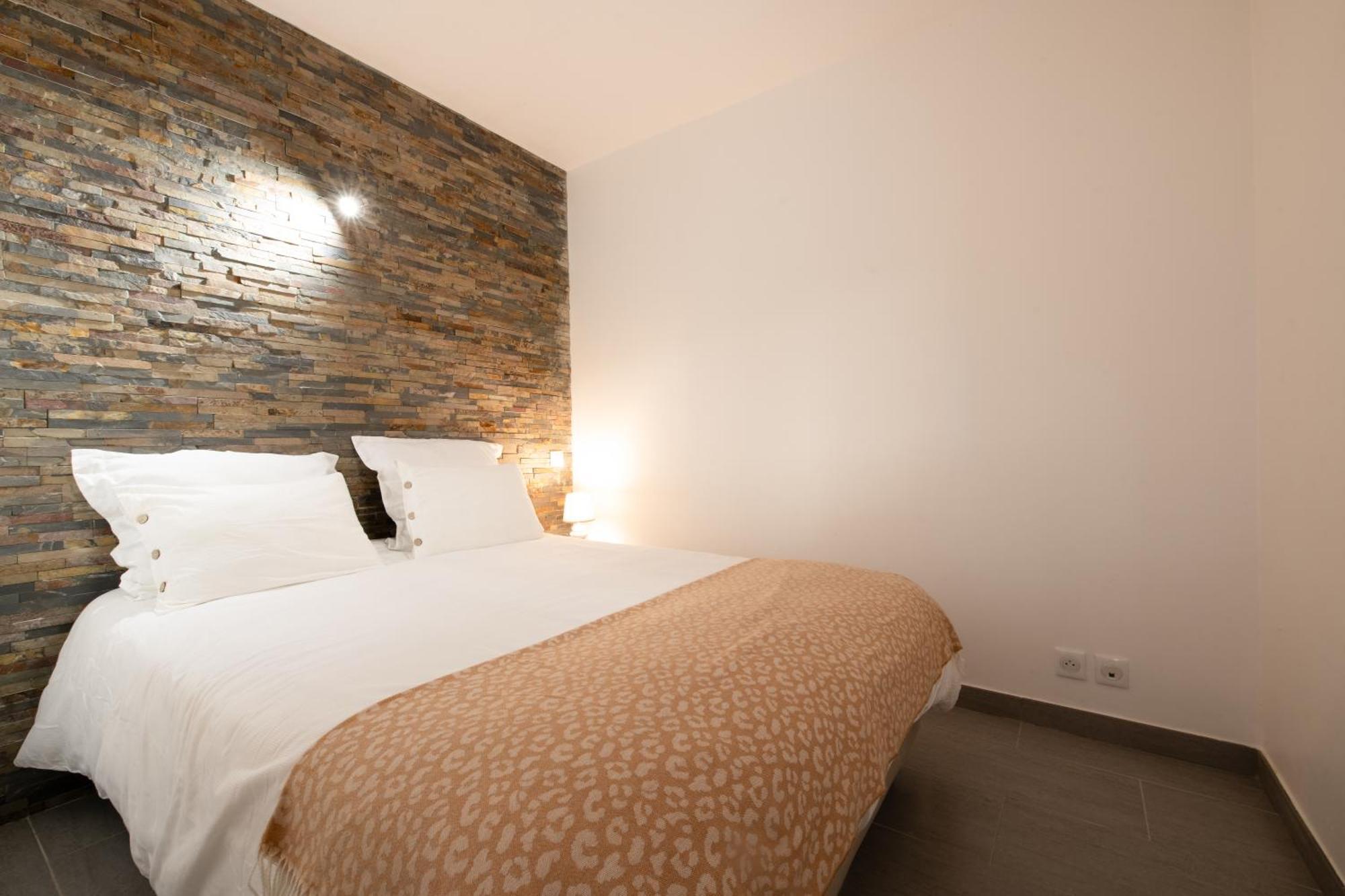 T2 Neuf Centre Ville et Plage Parking Gratuit Sainte-Maxime Exterior foto