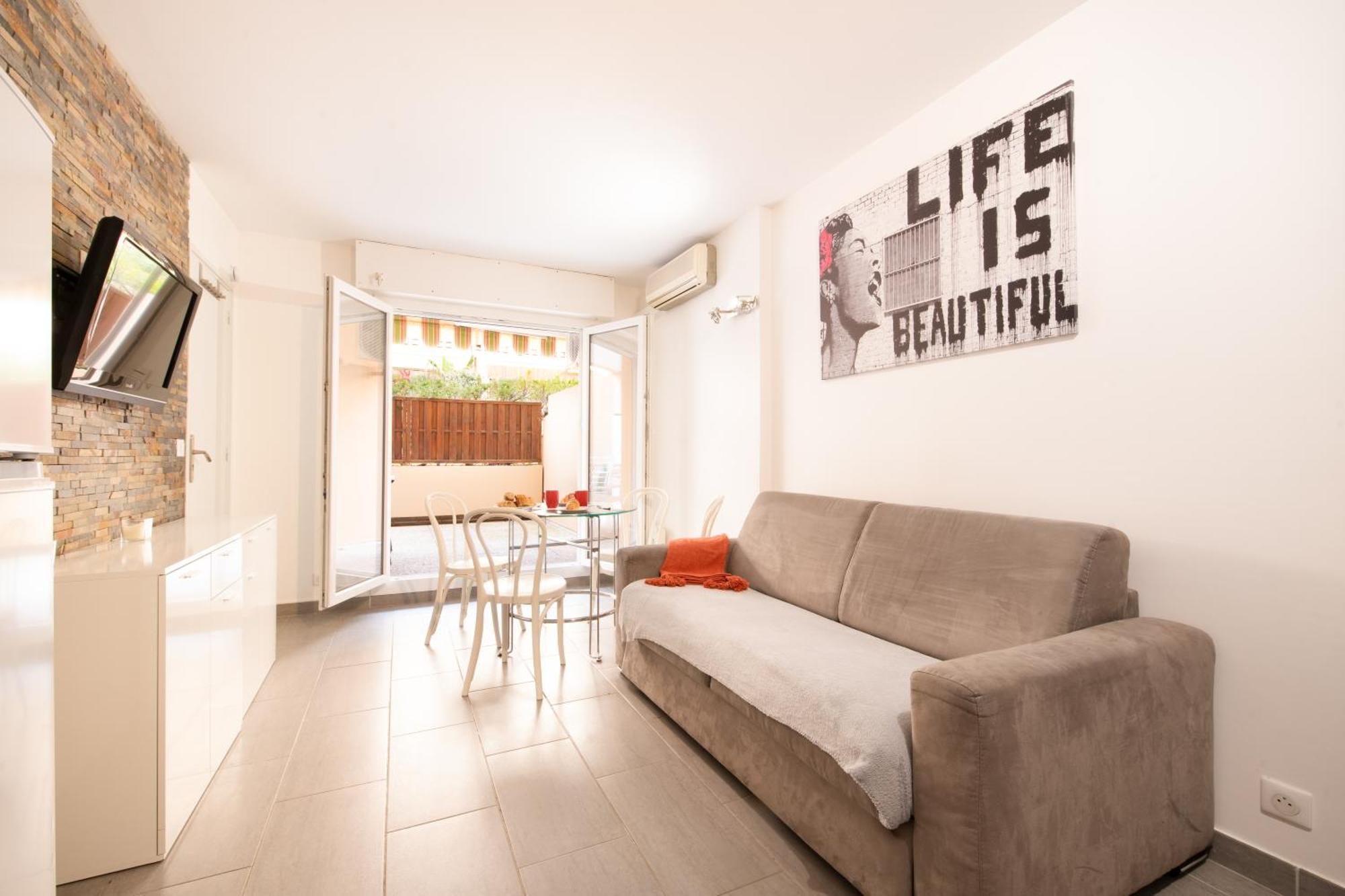 T2 Neuf Centre Ville et Plage Parking Gratuit Sainte-Maxime Exterior foto